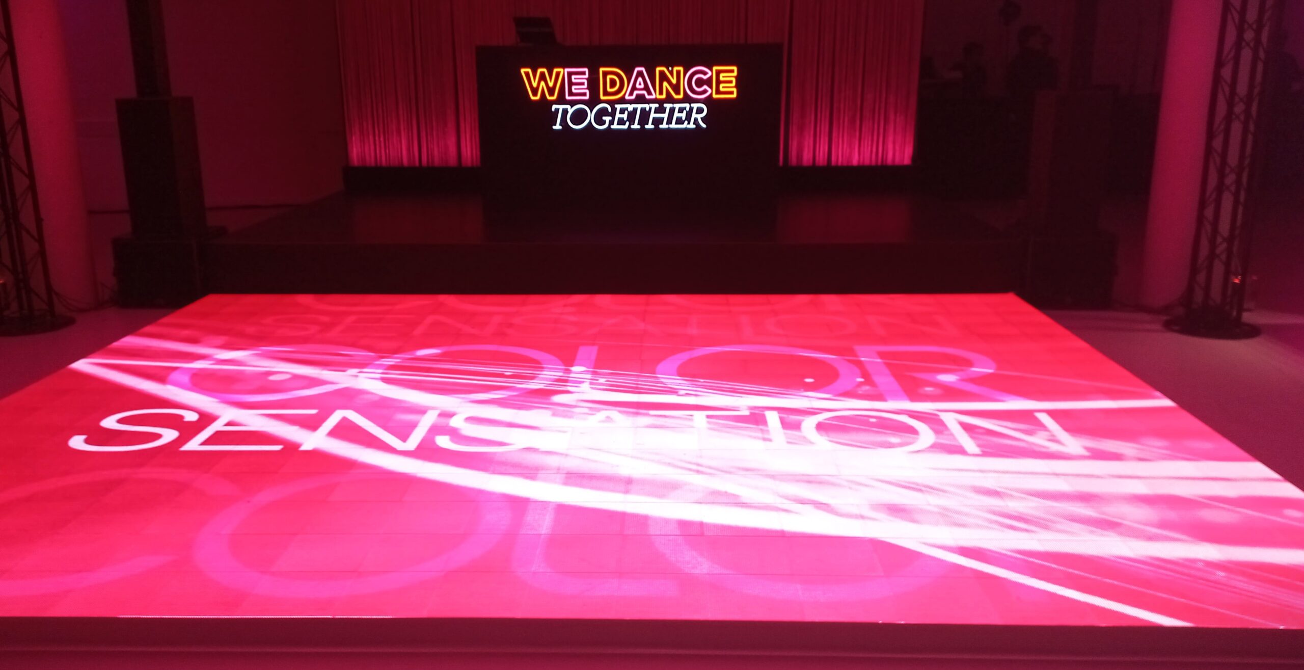 L'Oréal Lets Danse Together