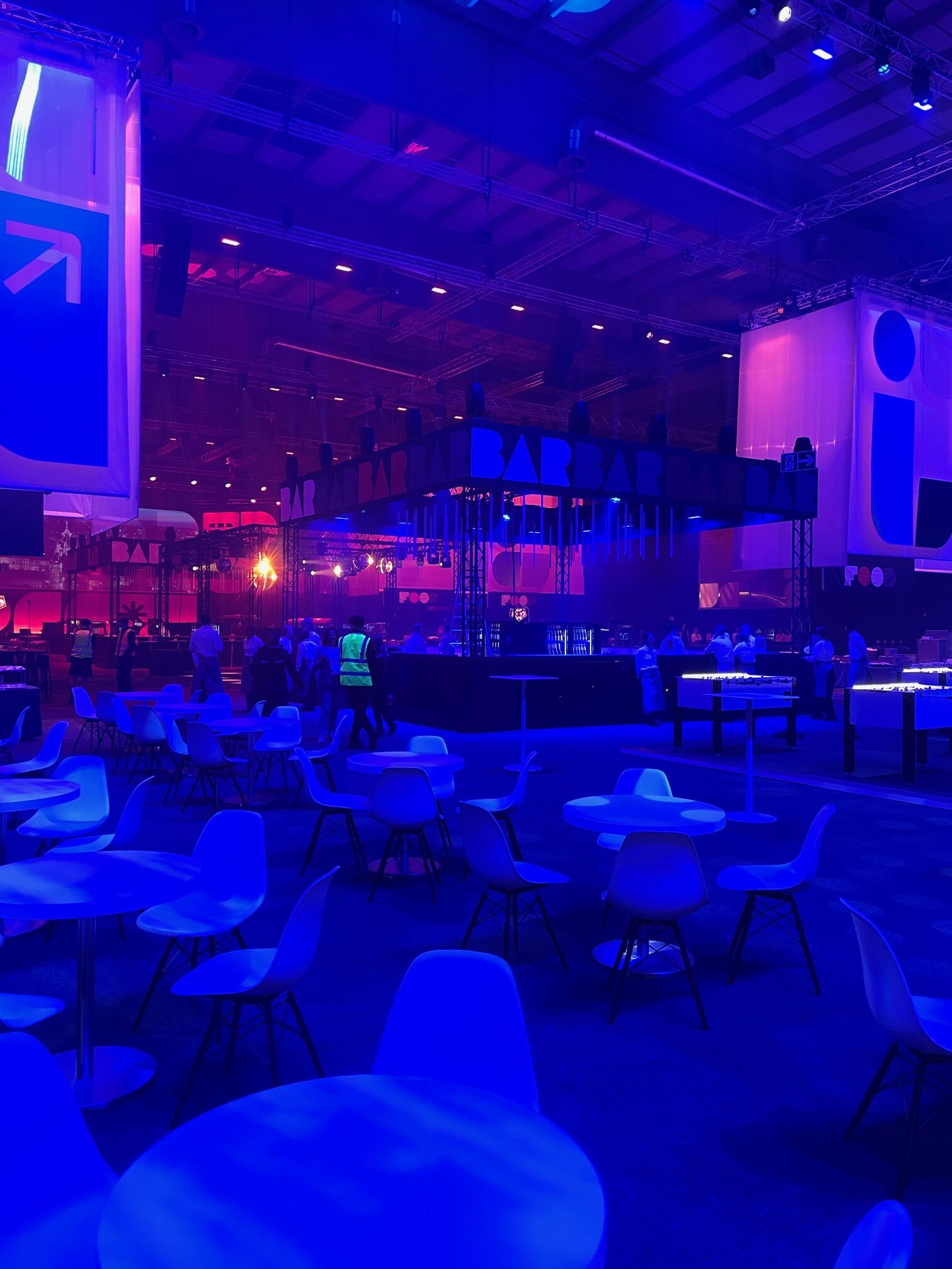 Fortinet 2025 Berlin – Main Party Hall avec casques Silent Disco France