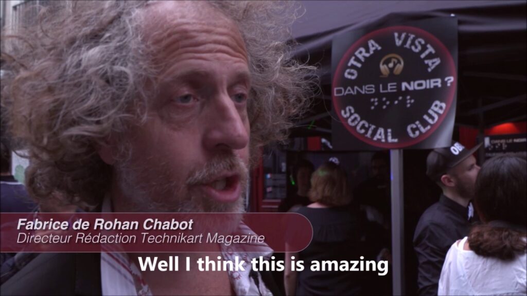 Otra Vista Social Club - silent disco bar immersif par Silent Disco France dans le lounge de Dans le Noir ? Paris